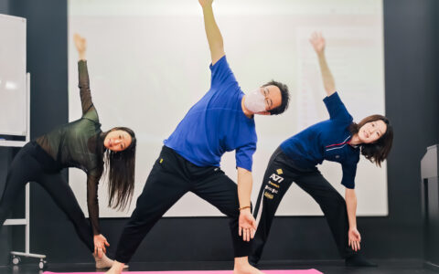 10/31(金) 【梅田】ヨガレッスン(初心者クラス)