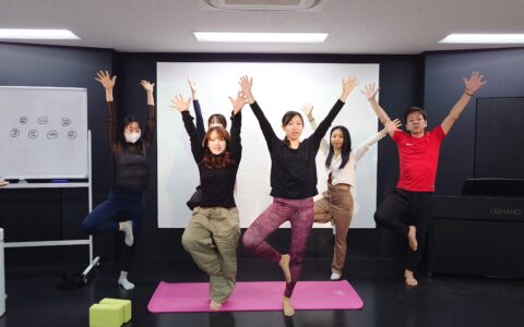 12/23(火) 【梅田】ヨガレッスン(初心者クラス)