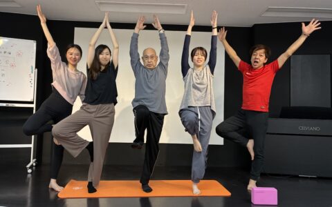 4/1（水） 【梅田】ヨガレッスン（初心者クラス）